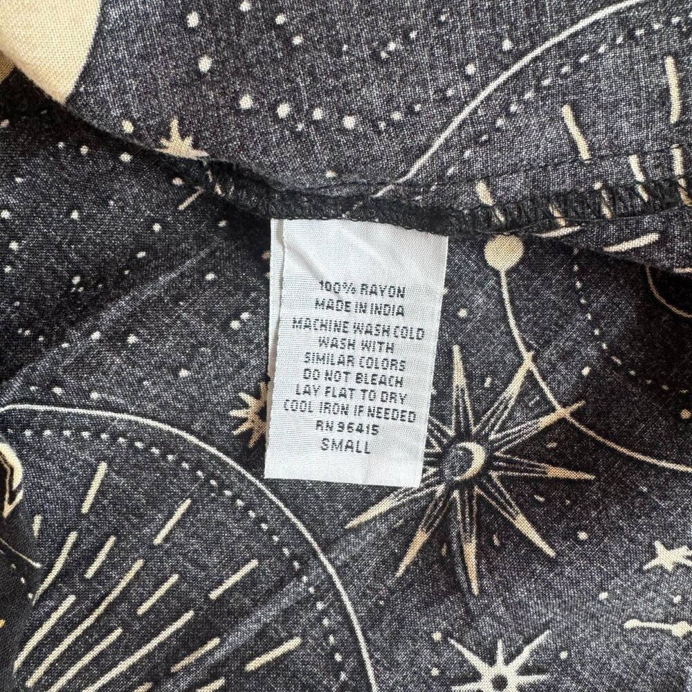 SUPER MASSIVE Celestial Sun + Moon Cropped Button-Up Shirt 🌞🌑🌙  Size Small - Picture 4 of 7